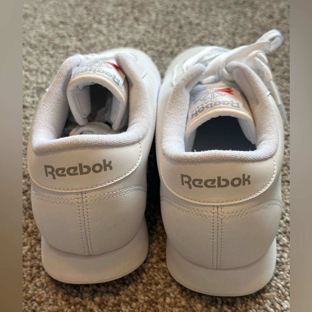 Reebok White Leather Women's Classic Sneakers - Picture 5 of 11